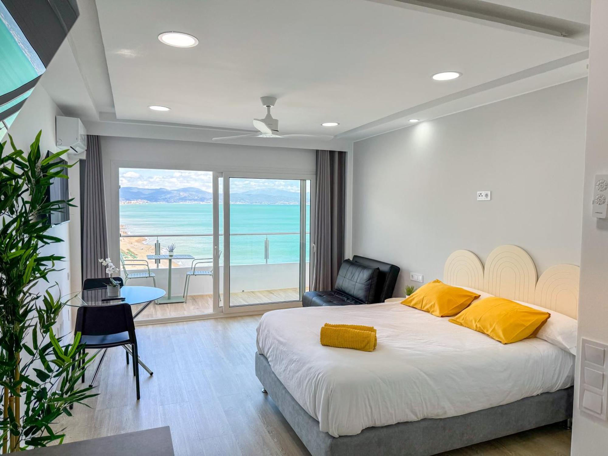 Апартаменти Spectacular Sea Views Торремолінос Екстер'єр фото